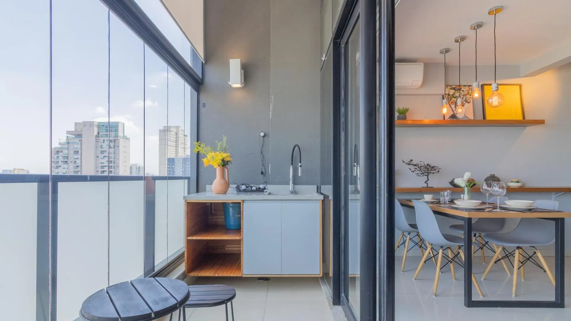 Duplex Excepcional No Campo Belo: Luxo Em 60M² Apartment Sao Paulo Brazil